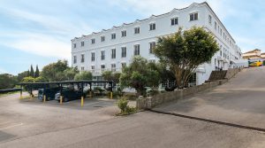 Hotel en Venta en la Zona de Sotogrande (84 Dormitorios, 90 Baños)